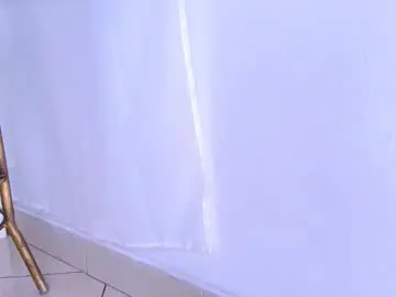 Chaturbate Adult Video Chat of emily_castillo1_