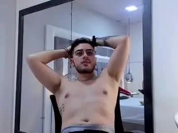 ethan_greys from chaturbate