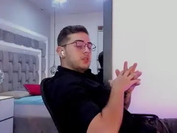 Chaturbate Live Sex of ethan_greys