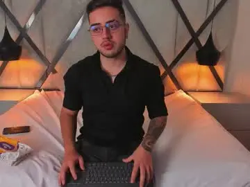 Chaturbate Adult Webcams of ethan_greys