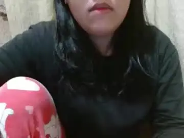 hotiemorenagurl18 from chaturbate
