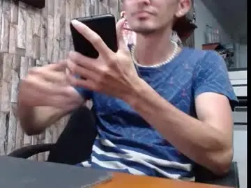 Chaturbate Live Sex of jhosuamoore2