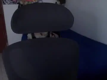 Chaturbate Live Sex Cam of johanleonsweetboy