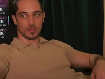 Chaturbate Live Porn of mrgreeneyes01