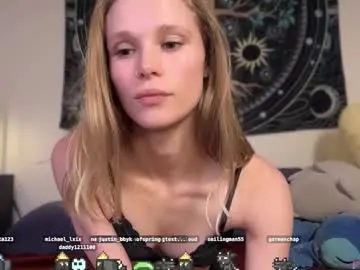 Chaturbate Live Sex Cam of sweetgracee