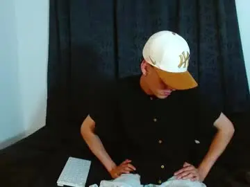 Chaturbate Free Porn Cam of bastiaan_28