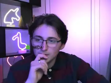 Chaturbate Live Sex Cam of leo_valor