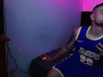 Chaturbate Live Sex of lliamm_2