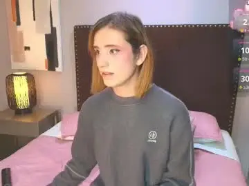 Chaturbate Live Sex Cam of seraphine_star