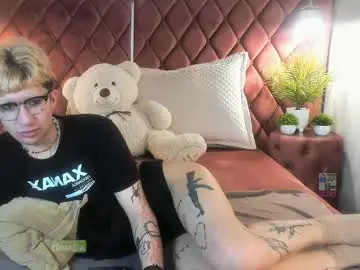 Chaturbate Free Porn Cam of larryhole