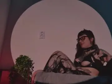 Chaturbate Free Live Porn of mika_moon_