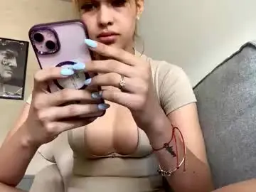 Chaturbate Adult Video Chat of dhaliaa09