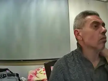 Chaturbate Live Sex Cam of lily_lovelyman_