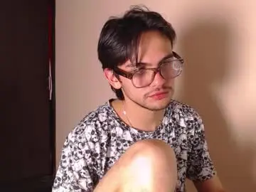 Chaturbate Sex Cam of little_daniell