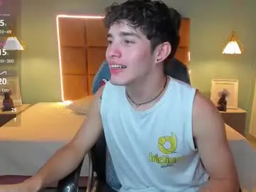 Chaturbate Live Porn of alejootwink