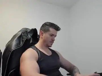 Chaturbate Live Sex Cam of alphagodleatherking92