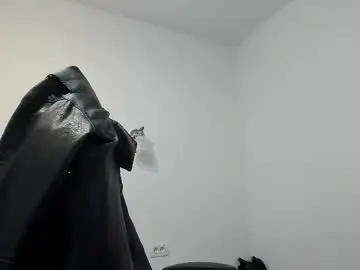 Chaturbate Adult Video Chat of alphagodleatherking92