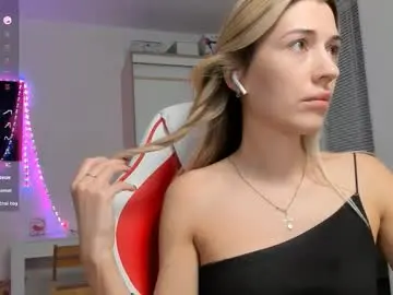 Chaturbate Best live sex cam show of askcaroline