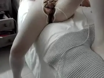 Chaturbate Free Porn Cam of bluekenyi52