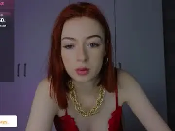 Chaturbate Live Sex Cam of cuteroxyfoxyy