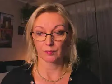 Chaturbate Adult Video Chat of xvanessalove