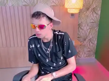 Chaturbate Live Sex Cam of franco_boys