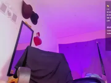 Chaturbate Live Sex Cam of karoll_scoott