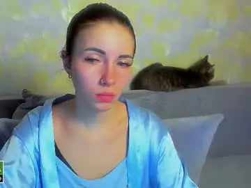 Chaturbate Nude Webcam of kira_moon_1