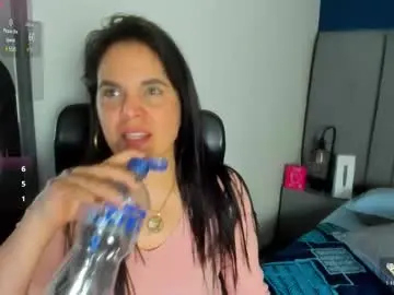 Chaturbate Private Sex Chat of laura_hotties