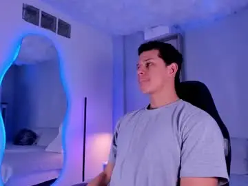 Chaturbate Live Sex Cam of marcosullivan_