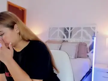 Chaturbate Sex Chat of mikaelastonne