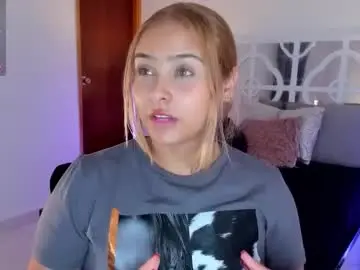 Chaturbate Sex Chat of mikaelastonne