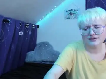 Chaturbate Nude Webcam of sparkling_water_hate_club