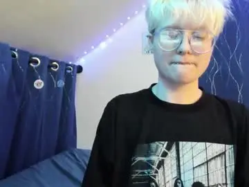 Chaturbate Adult Webcams of sparkling_water_hate_club