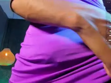 Chaturbate Nude Webcam of _emmaruiz