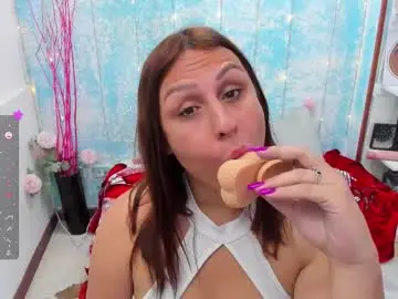 Chaturbate Watch Live Sex Cams of analia_01