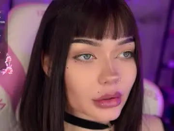 babyroxynill from chaturbate