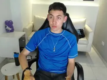 Chaturbate Live Sex Cam of loganfoster_