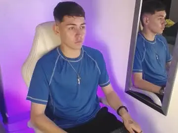 Chaturbate Live Porn of loganfoster_