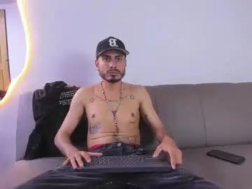 Chaturbate Live Porn of matthewcullenn