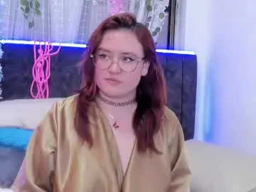 Chaturbate Live Sex Cam of aliamiller__