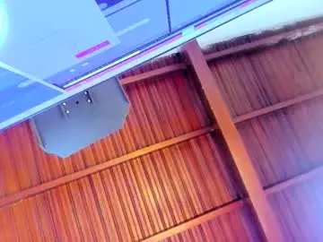 Chaturbate Live Sex Cam of camila__gomez_