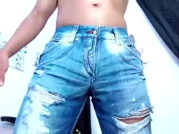 Chaturbate Sex Cam of dayro_dduran