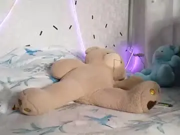 Chaturbate Adult Video Chat of lucy_your_love