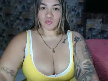 Chaturbate Sex Cam of camila_rosess