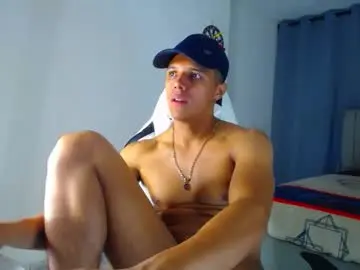 Chaturbate Live Sex Cam of davisito7