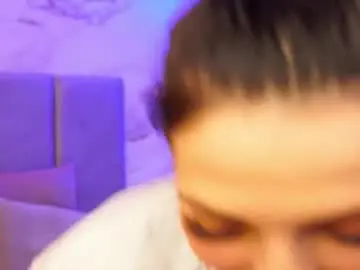 Chaturbate Watch Live Sex Cams of ellylynn