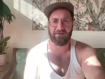 Chaturbate Sex Chat of hairyfitguy444