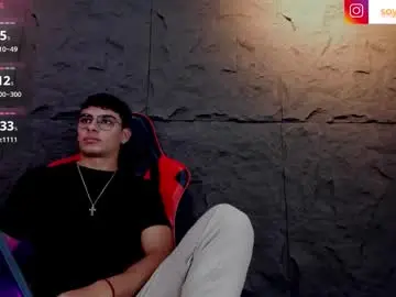 Chaturbate Watch Live Sex Cams of joseph__boy