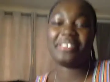 Chaturbate Free Live Porn of larvy12